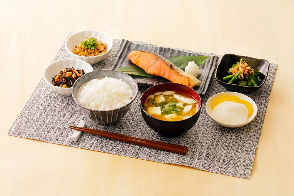 loi-ich-bua-sang-nguoi-nhat